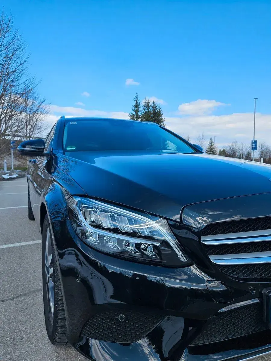 Gebraucht Mercedes C200 160 PS (117 kW) 2021 Schwarz Kombi