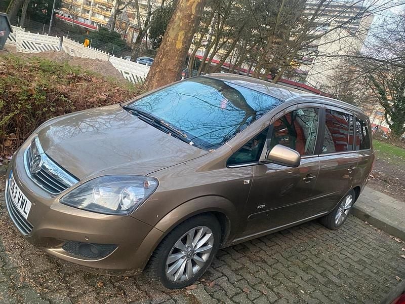 Gebraucht Opel Zafira 110 PS (80 kW) 2014 Van / Kleinbus