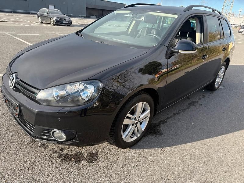 Gebraucht VW Golf VII 105 PS (77 kW) 2012 Schwarz Kombi