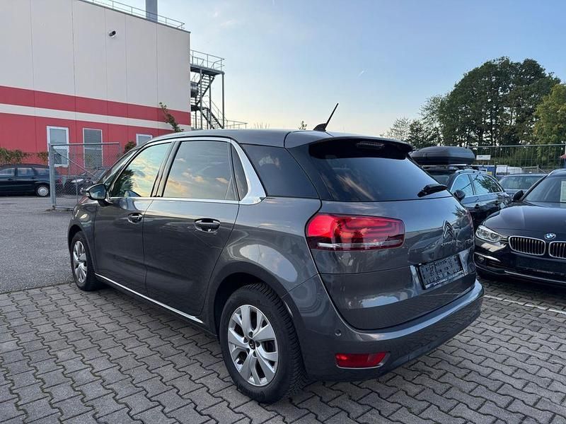 Gebraucht Citroën C4 SELECTION 131 PS (96 kW) 2019 Grau Limousine
