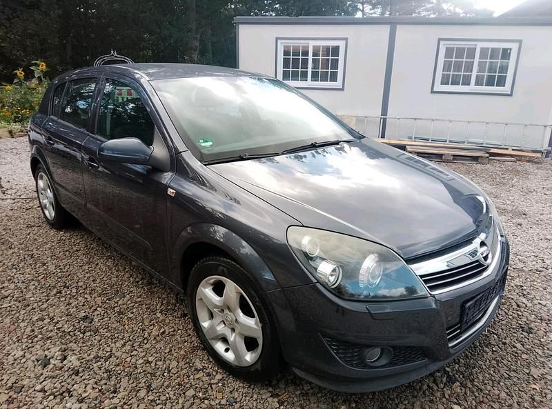 Blau Gebraucht 2008 Opel Astra Limousine | 2.700 € (Fairer Preis) - Bild 1/4