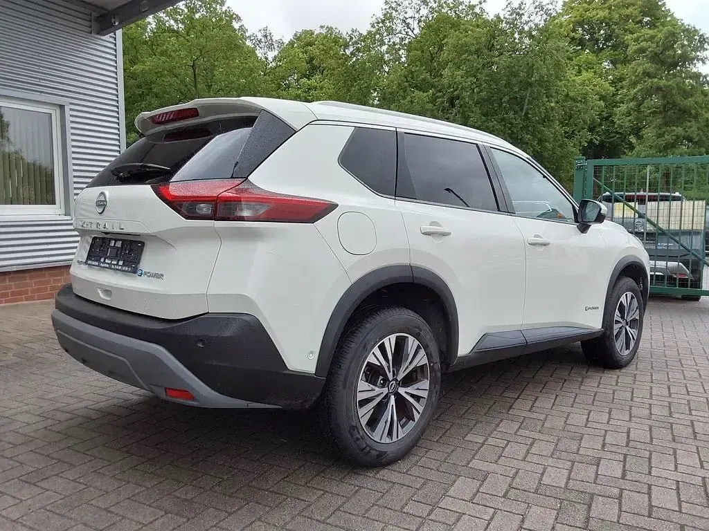 Gebraucht Nissan X-Trail N-Connecta 213 PS (156 kW) 2024 Weiß SUV