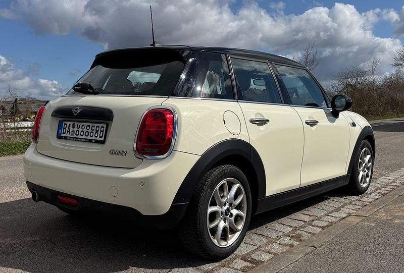 Gebraucht Mini Cooper Chili 136 PS (100 kW) 2018 Weiß Kleinwagen