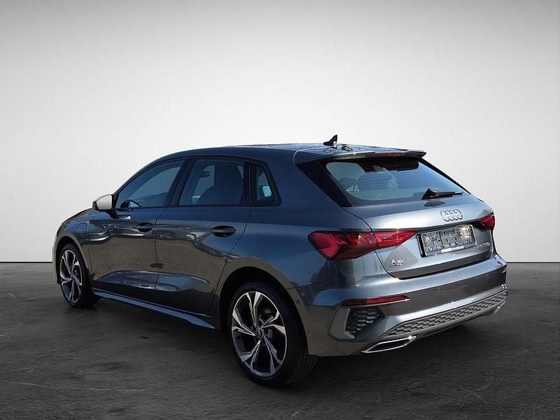 Gebraucht Audi A3 S-Line 150 PS (110 kW) 2022 Grau Limousine