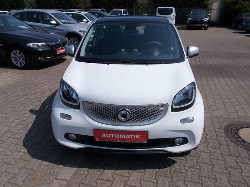 Gebraucht Smart ForFour Passion 90 PS (66 kW) 2018 Silber Kleinwagen