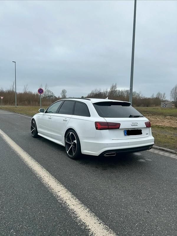 Gebraucht Audi A6 Ambiente 272 PS (200 kW) 2014 Weiß Kombi