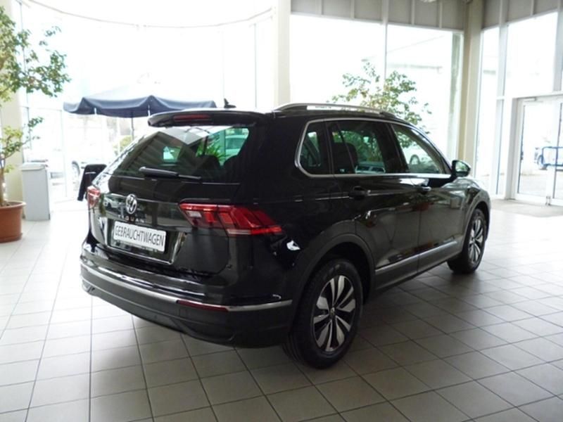 Gebraucht VW Tiguan Move 150 PS (110 kW) 2024 SUV