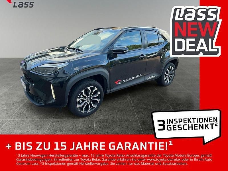 Mysticschwarz mica Gebraucht 2025 Toyota Yaris Hybrid Limousine | 28.480 € (Fairer Preis) - Bild 1/4