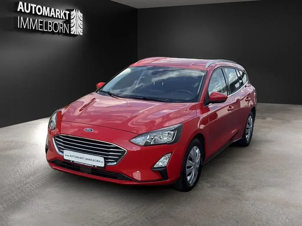 Gebraucht Ford Focus Cool & Connect 155 PS (114 kW) 2020 Rot Kombi