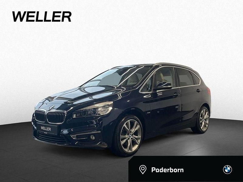 Imperialblau (blau) Gebraucht 2018 BMW 220 Active Tourer Luxury Line Van / Kleinbus | 16.880 € (Fairer Preis) - Bild 1/4