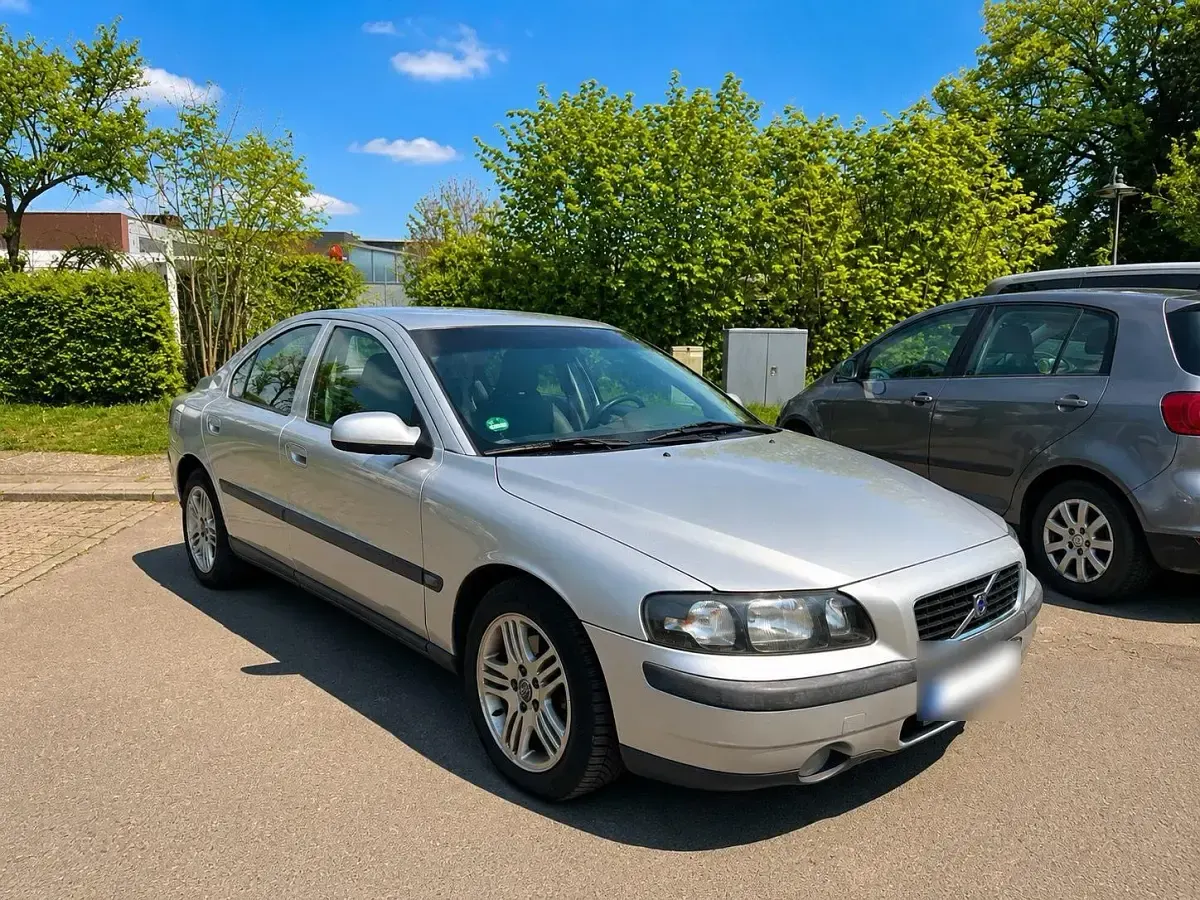 Gebraucht Volvo S60 140 PS (102 kW) 2002 Silber Limousine