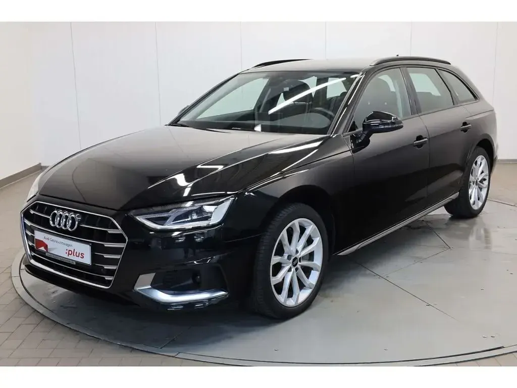 Gebraucht Audi A4 Advanced 204 PS (150 kW) 2023 Schwarz Kombi