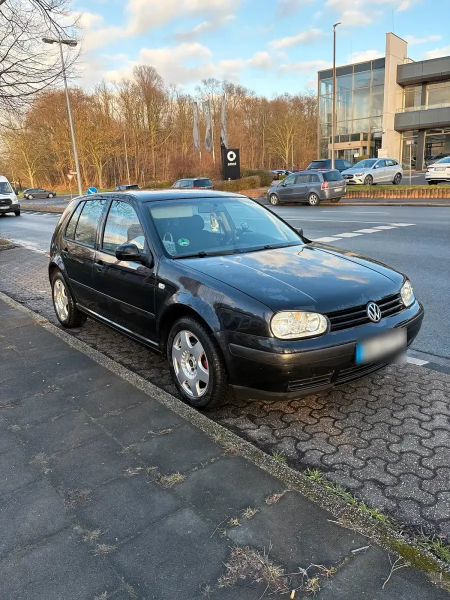 Gebraucht VW Golf IV 101 PS (74 kW) 2003 Schwarz Kleinwagen