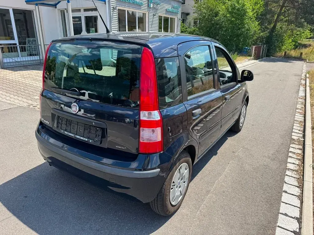 Gebraucht Fiat Panda Dynamic 60 PS (44 kW) 2010 Blau Kleinwagen