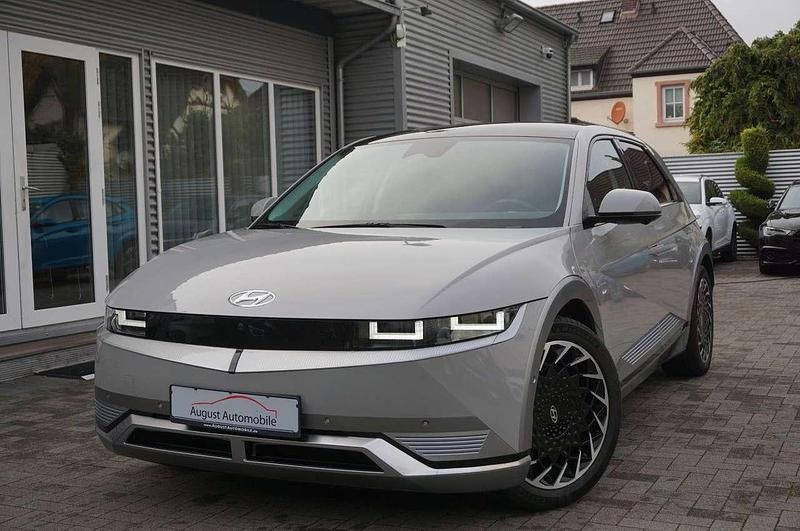 Grau Gebraucht 2022 Hyundai Ioniq 6 Limousine | 28.700 € (Fairer Preis) - Bild 1/3