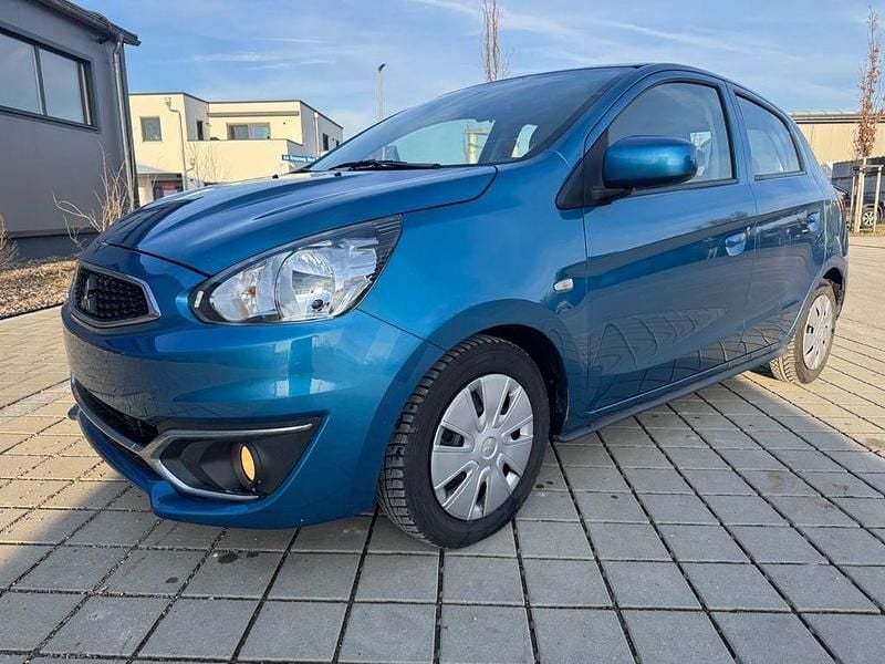 Gebraucht Mitsubishi Space Star Diamant Edition 71 PS (52 kW) 2017 Blau Kleinwagen
