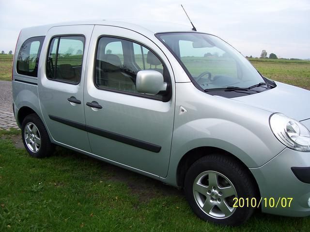 Gebraucht Renault Kangoo 106 PS (77 kW) 2008 Silber metallic Van / Kleinbus