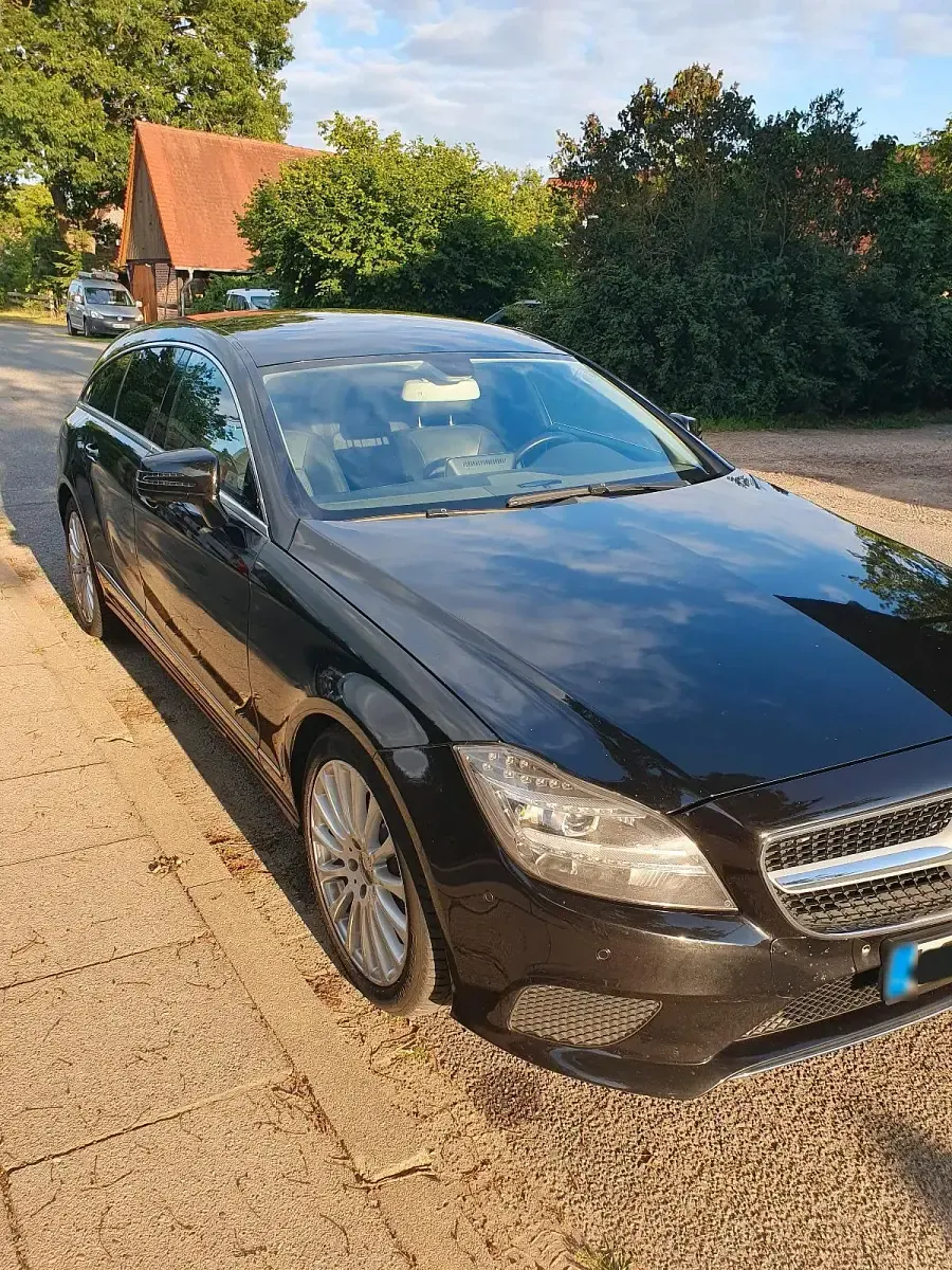 Gebraucht Mercedes CLS250 Shooting Brake 204 PS (150 kW) 2015 Schwarz Kombi