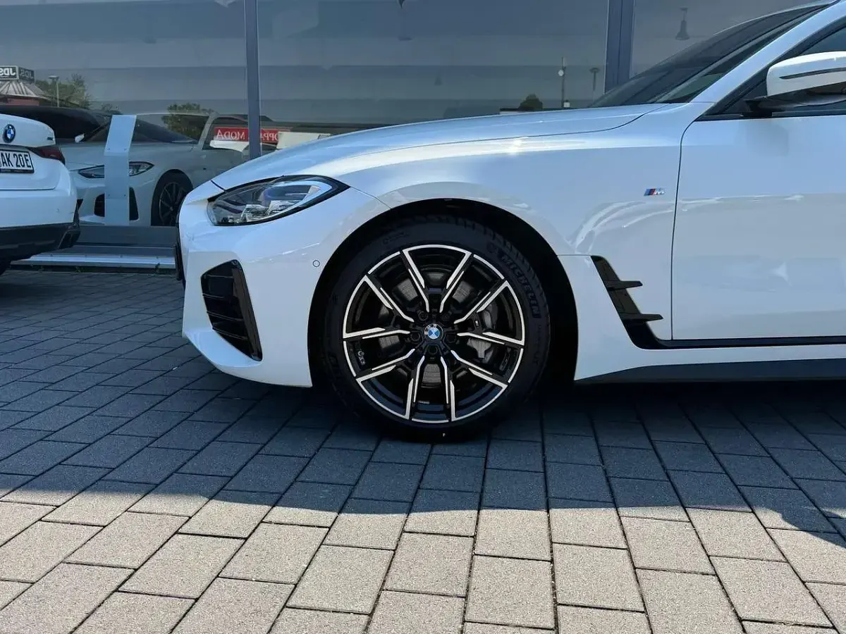 Gebraucht BMW 430 245 PS (180 kW) 2024 Alpinweiã Coupé