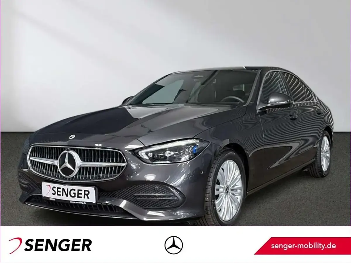 Gebraucht Mercedes C200 Avantgarde 163 PS (119 kW) 2025 Limousine