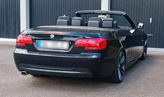 Gebraucht BMW 320 Cabriolet M Sport 184 PS (135 kW) 2010 Schwarz Cabrio