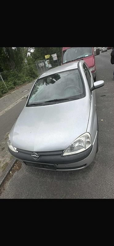 Grau Gebraucht 2001 Opel Corsa Kleinwagen | 300 € (Superpreis) - Bild 1/4