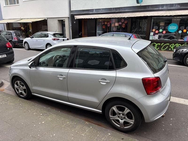 Gebraucht VW Polo 90 PS (66 kW) 2010 Silber Kleinwagen