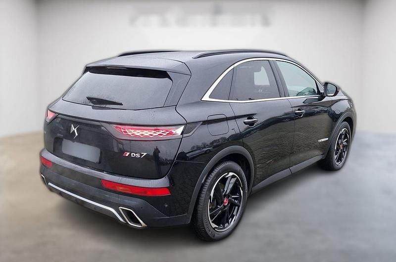 Schwarz metallic Gebraucht 2022 DS Automobiles DS7 Crossback Performance SUV | 28.810 € (Etwas zu teuer) - Bild 1/4