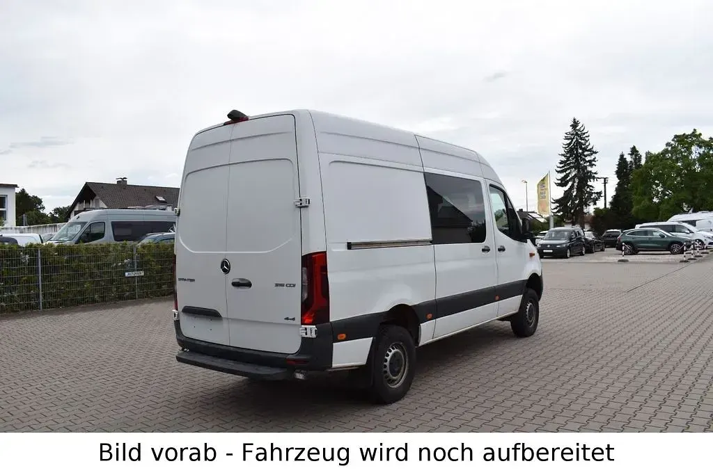 Gebraucht Mercedes Sprinter 163 PS (119 kW) 2021 Weiß Van