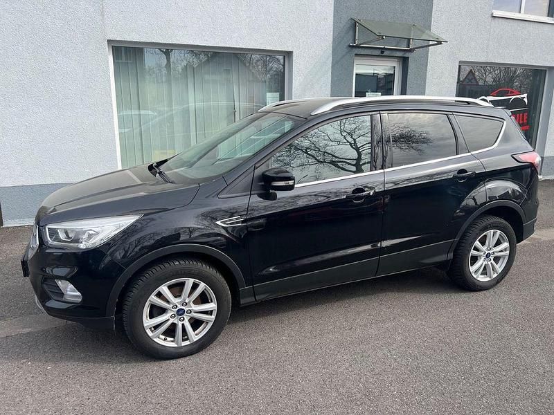 Gebraucht Ford Kuga Cool & Connect 150 PS (110 kW) 2018 Shadow black SUV