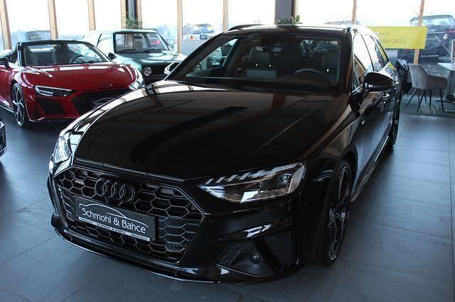 Schwarz Gebraucht 2023 Audi A4 S-Line Kombi | 37.490 € (Etwas zu teuer) - Bild 1/4