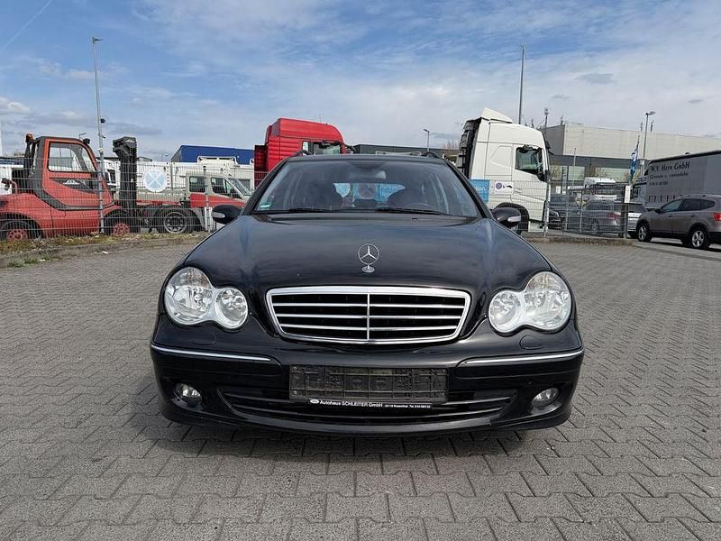 Gebraucht Mercedes C180 143 PS (105 kW) 2007 Schwarz Kombi
