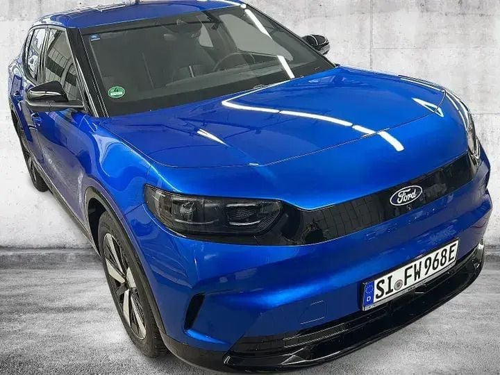 Blau Gebraucht 2024 Ford Capri SUV | 52.900 € (Superpreis) - Bild 1/4