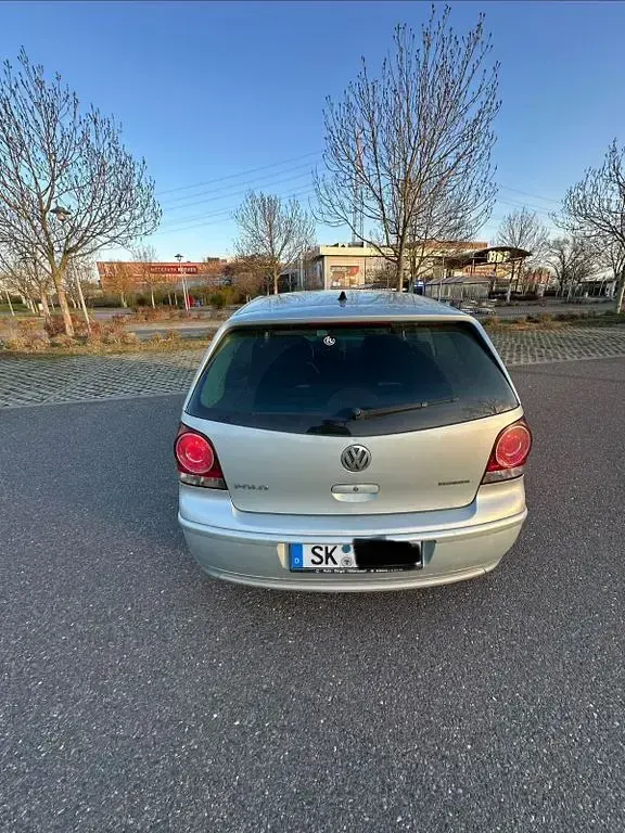 Gebraucht VW Polo Comfortline 69 PS (50 kW) 2008 Grau Kleinwagen