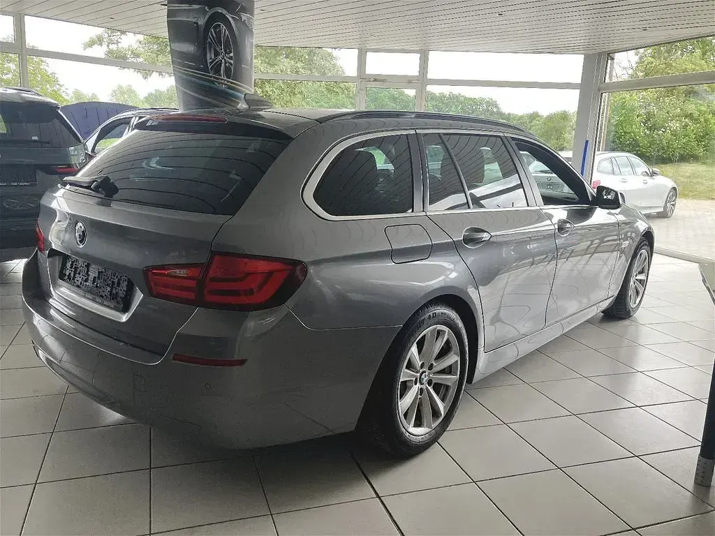 Gebraucht BMW 520 184 PS (135 kW) 2011 Spacegrau metallic Kombi