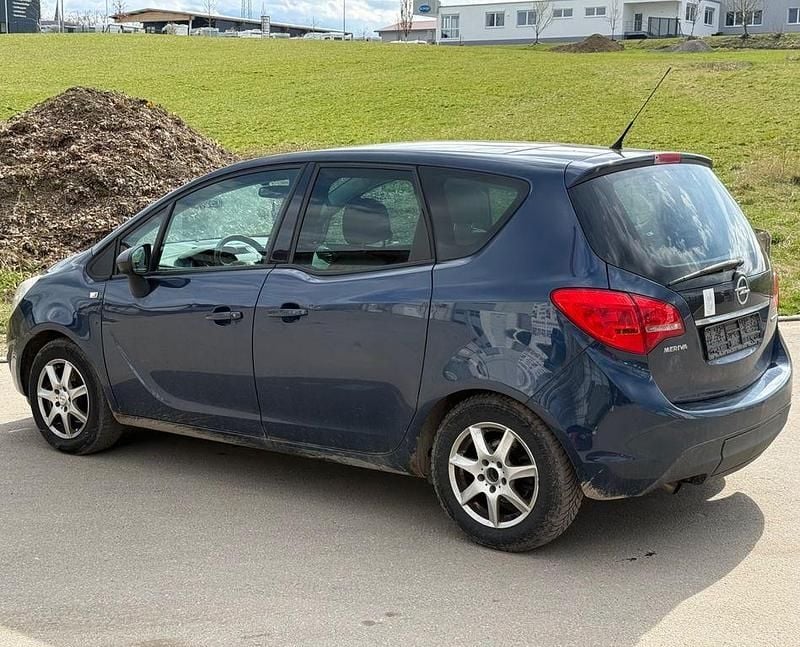 Gebraucht Opel Meriva 120 PS (88 kW) 2011 Blau Van / Kleinbus