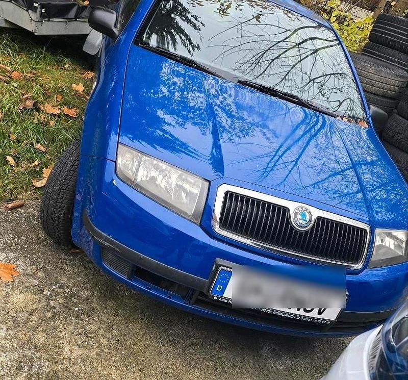 Blau Gebraucht 2004 Skoda Fabia Limousine | 1.200 € (Fairer Preis) - Bild 1/4