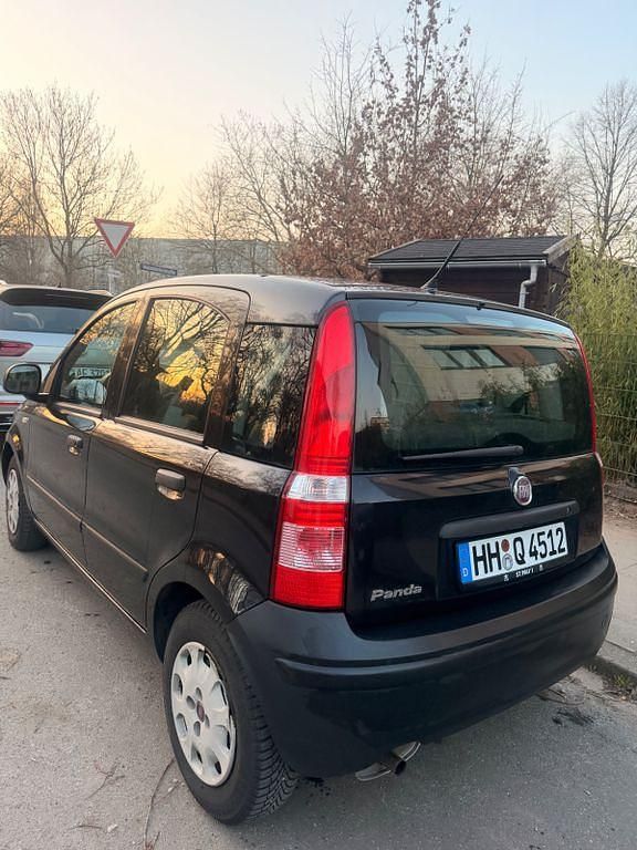 Gebraucht Fiat Panda 69 PS (50 kW) 2011 Schwarz Kleinwagen