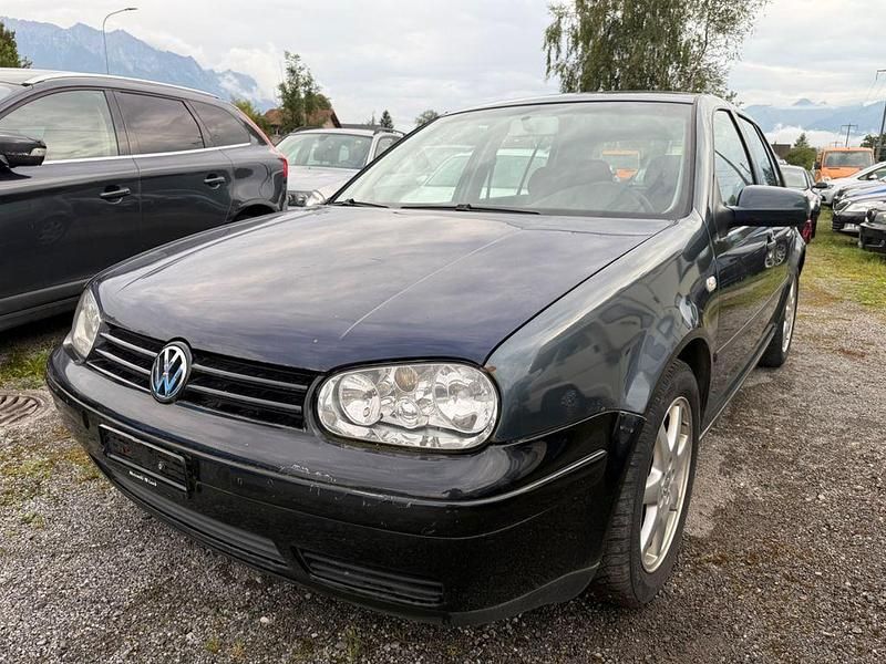 Grau Gebraucht 2003 VW Golf Comfortline Limousine | 2.000 € (Guter Preis) - Bild 1/4
