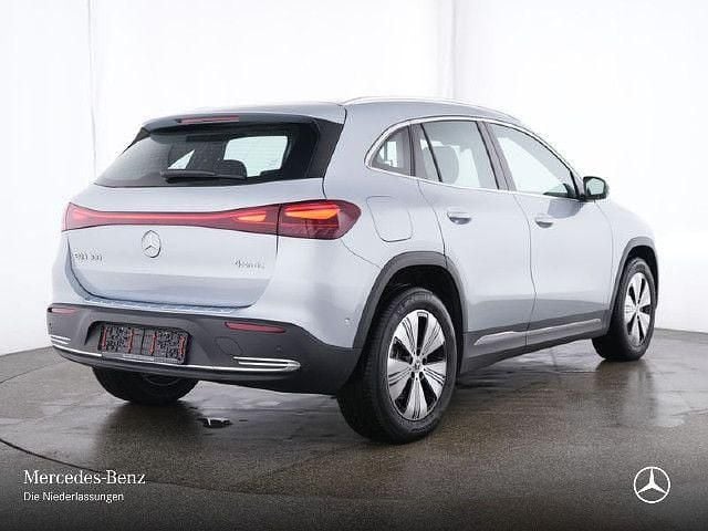 Silber Gebraucht 2024 Mercedes EQA300 Advanced SUV | 34.490 € (Guter Preis) - Bild 1/4