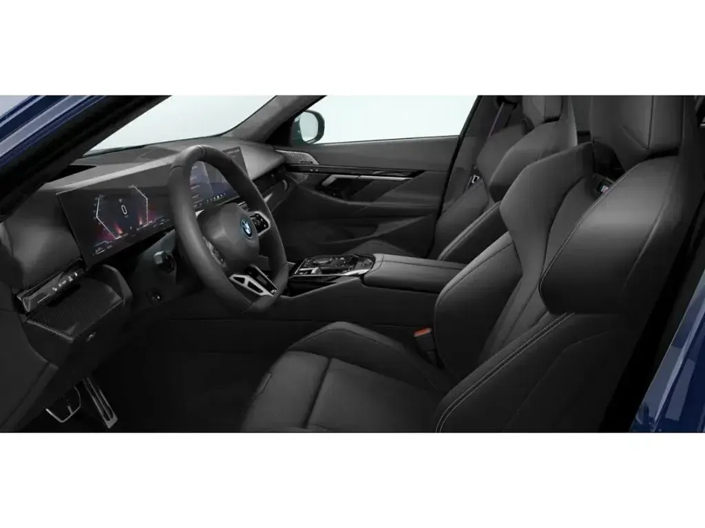 Neu BMW 550e M Sport 489 PS (359 kW) 2026 Blau Kombi