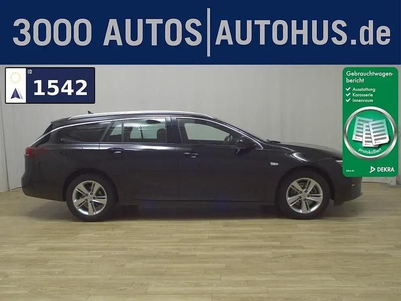 Diamant schwarz metallic Gebraucht 2022 Opel Insignia Elegance Kombi | 11.980 € - Bild 1/4