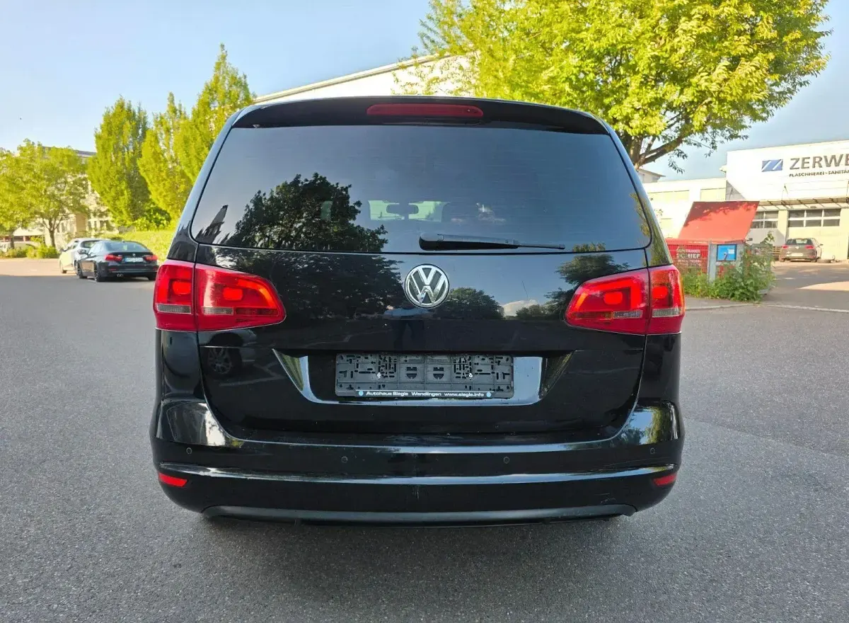 Gebraucht VW Sharan Life 150 PS (110 kW) 2014 Schwarz Van / Kleinbus