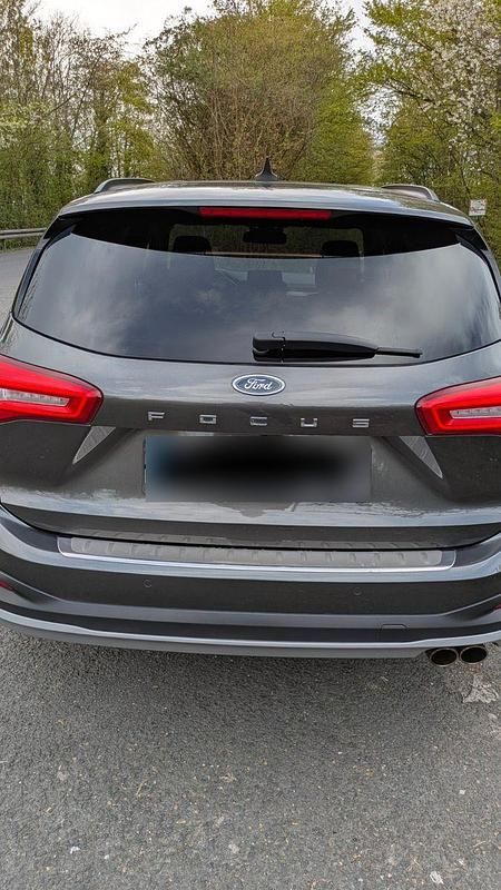 Usado Ford Focus Active 150 HP (110 kW) 2020 Cinzento Carrinha