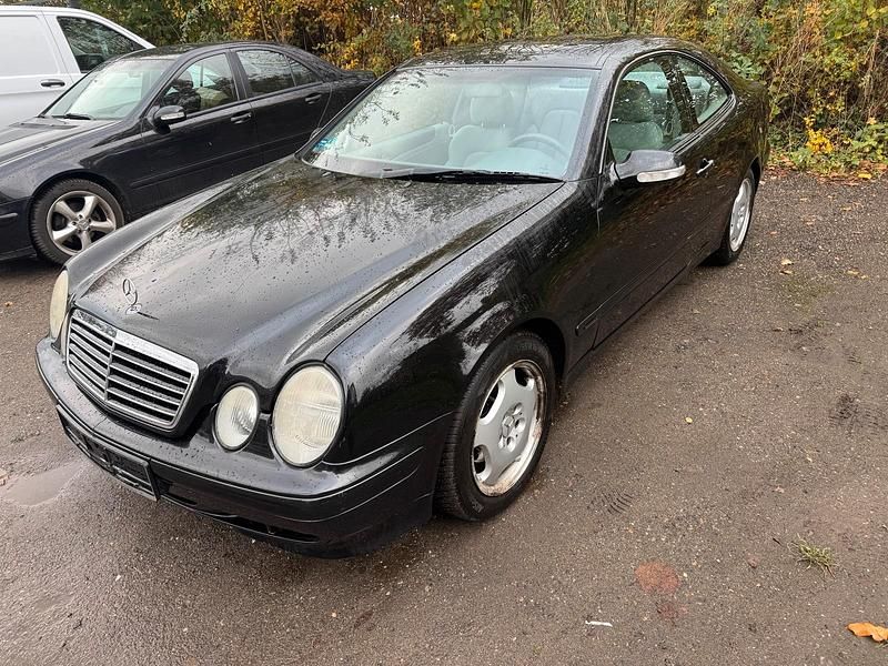 Schwarz Gebraucht 2001 Mercedes CLK200 Coupé | 1.500 € (Superpreis) - Bild 1/4