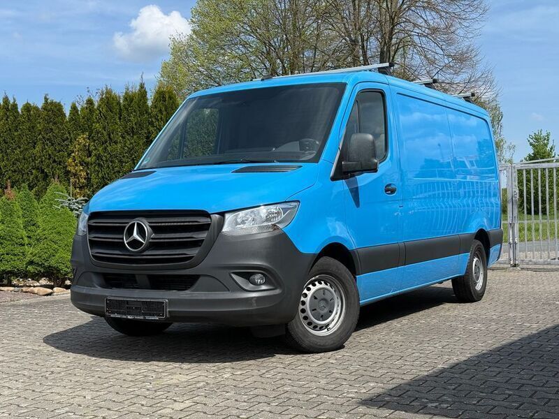 Blau Gebraucht 2019 Mercedes Sprinter Van | 21.182 € (Guter Preis) - Bild 1/4