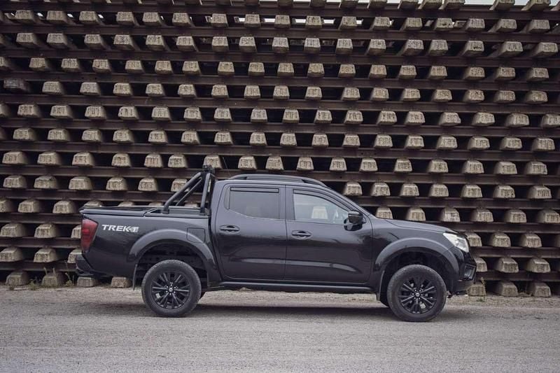 Gebraucht Nissan Navara N-Connecta 190 PS (139 kW) 2017 Schwarz Pickup