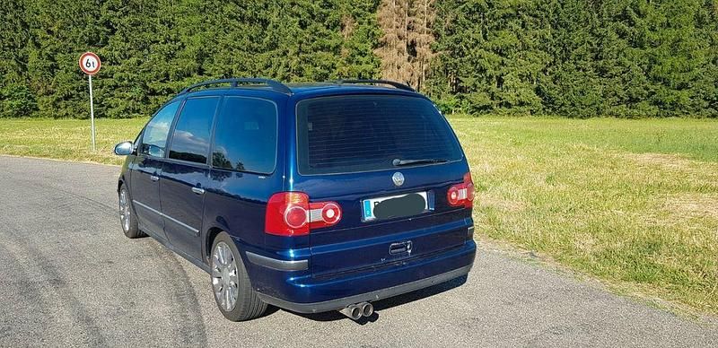 Gebraucht VW Sharan Highline 204 PS (150 kW) 2005 Blau Van / Kleinbus