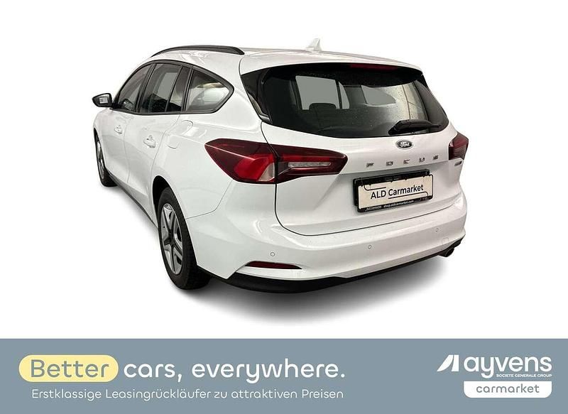 Gebraucht Ford Focus 125 PS (91 kW) 2022 Frostweiß Coupé