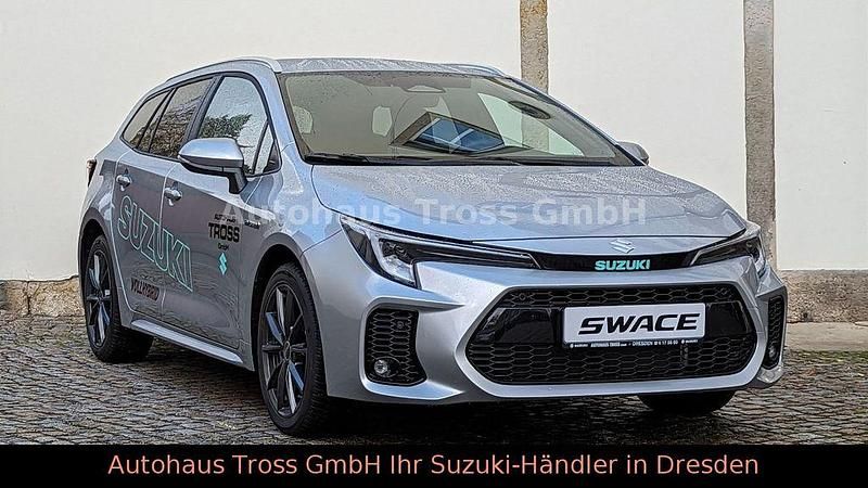 Silber Gebraucht 2023 Suzuki Swace Comfort+ Limousine | 30.979 € - Bild 1/4